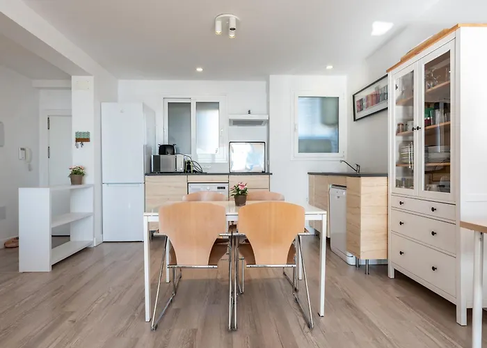 Espectacular Vista Al Mar פואנגירולה